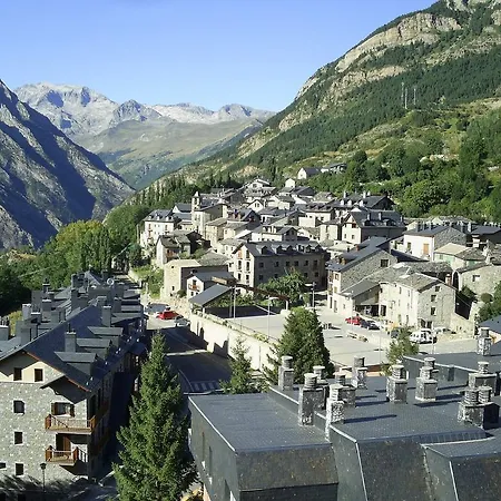 Ball Benas Edificio Aigualluts *