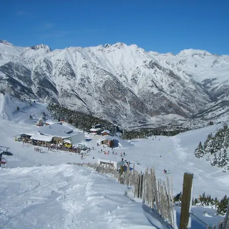 Ball Benas Edificio Aigualluts 公寓