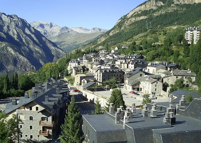 Ball Benas Edificio Aigualluts *