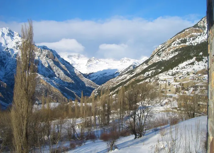 Ball Benas Edificio Aigualluts Cerler